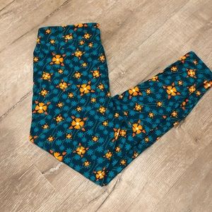 Lularoe TC floral patterned leggings